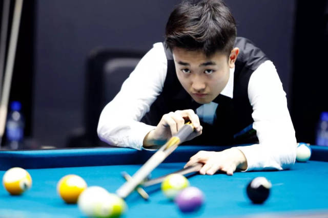 仅展示了她 仅展示了她